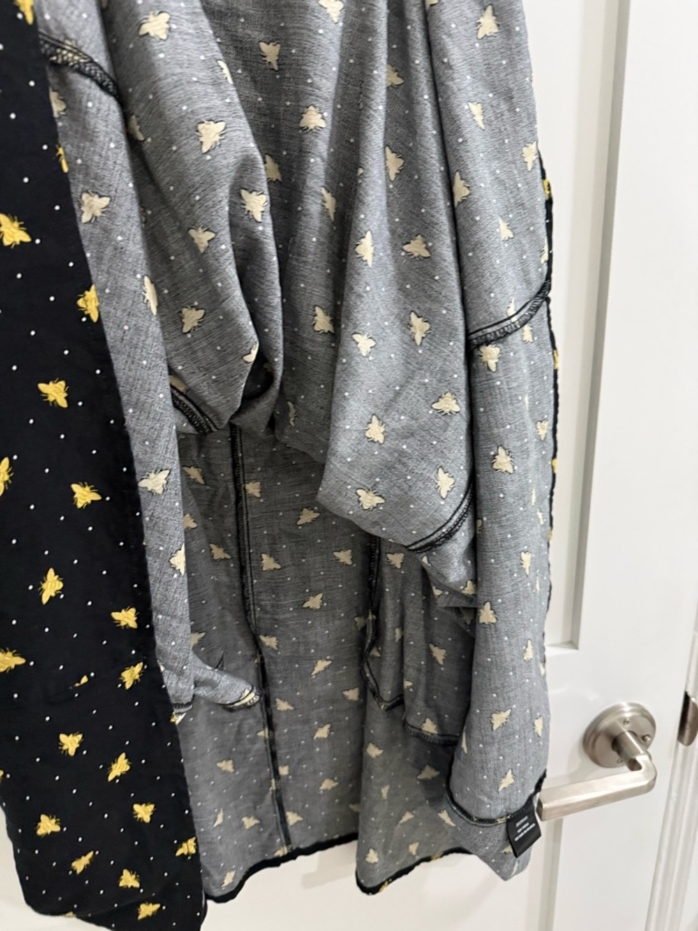 Torrid black lightweight dress w/ polka dot + bee pattern (fair) - Picture 4 of 12